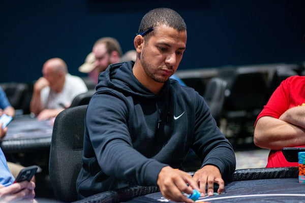 2022 Contenders Weekend: Hard Rock FLT A Chip Counts - Glenn Vermillion leads